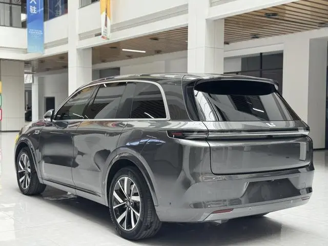 Li Auto Ideal L8 Pro version