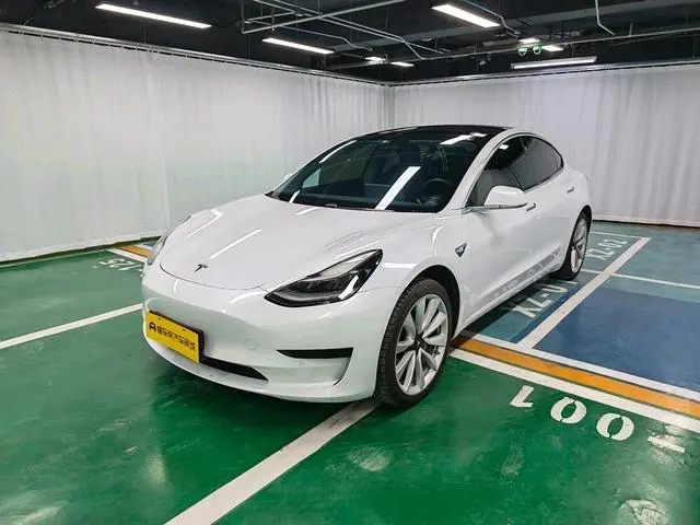 Tesla Model 3 Upgraded version of standard battery life rear drive