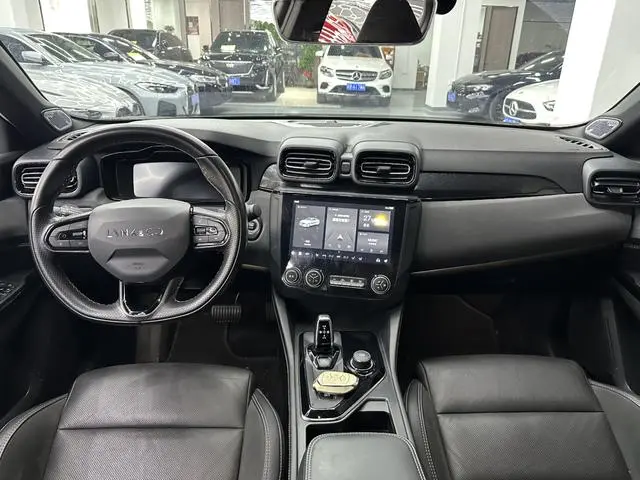 LYNK & CO Lynk 03 1.5TD DCT Jin Pro