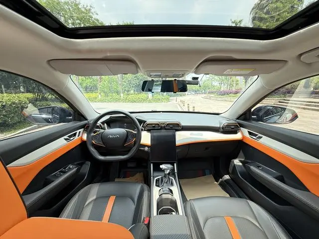 Dongfeng Fengshen Yi Hyun Mach Version 1.5L Automatic Glory Version