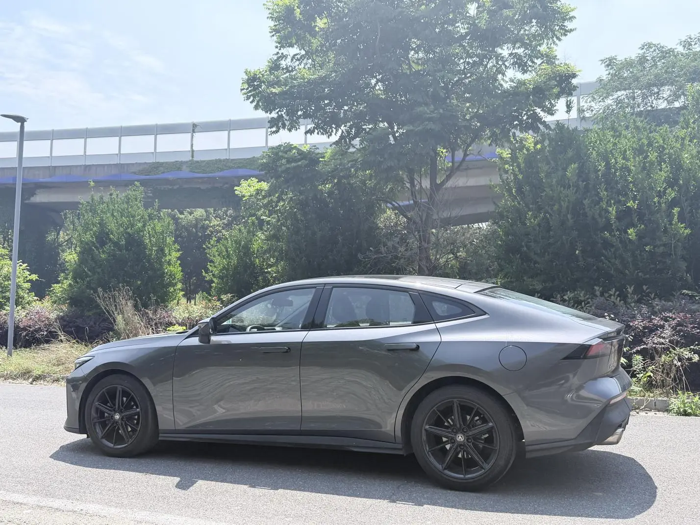 Changan Changan UNI-V 1.5T premium type