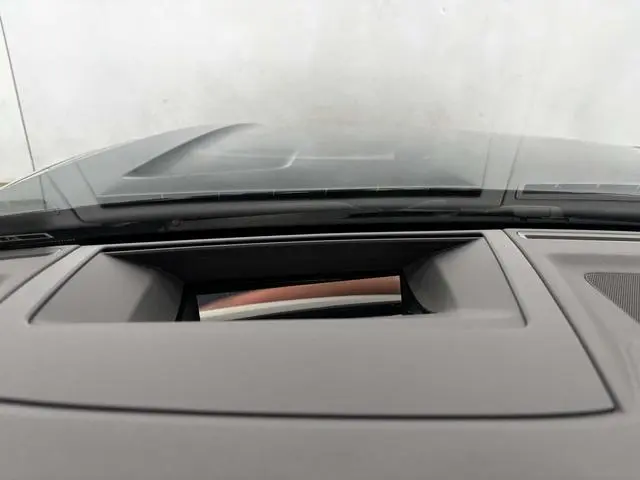 Volkswagen Touareg 3.0 TSI Sharp Front Version Country V