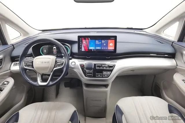 Roewe Roewe iMAX8 400TGI Supreme Series Extreme Edition