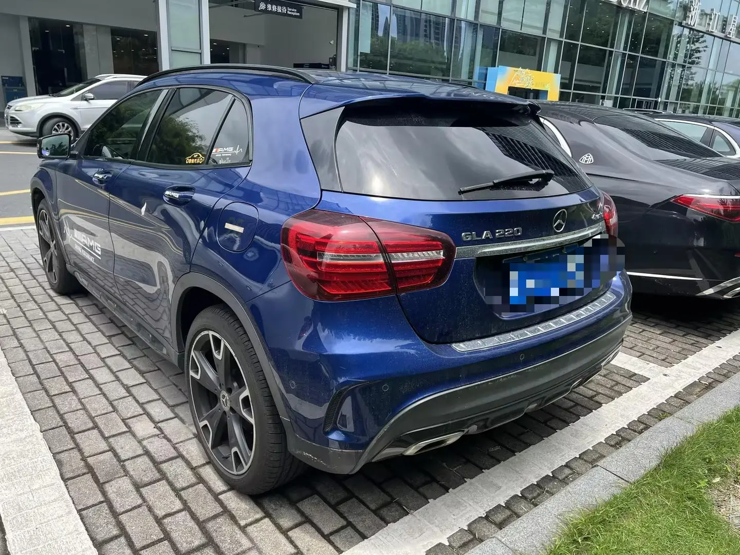 Mercedes-Benz Mercedes-Benz GLA GLA 220 4MATIC sports type