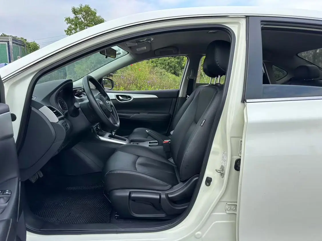 Nissan Xuan Yi Classic 1.6 XE CVT Comfort Edition