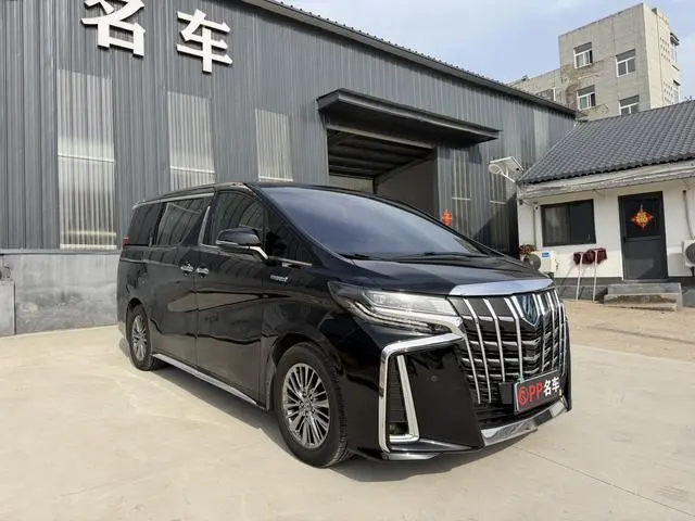 TOYOTA Elfa Dual Engine 2.5L Premium Edition