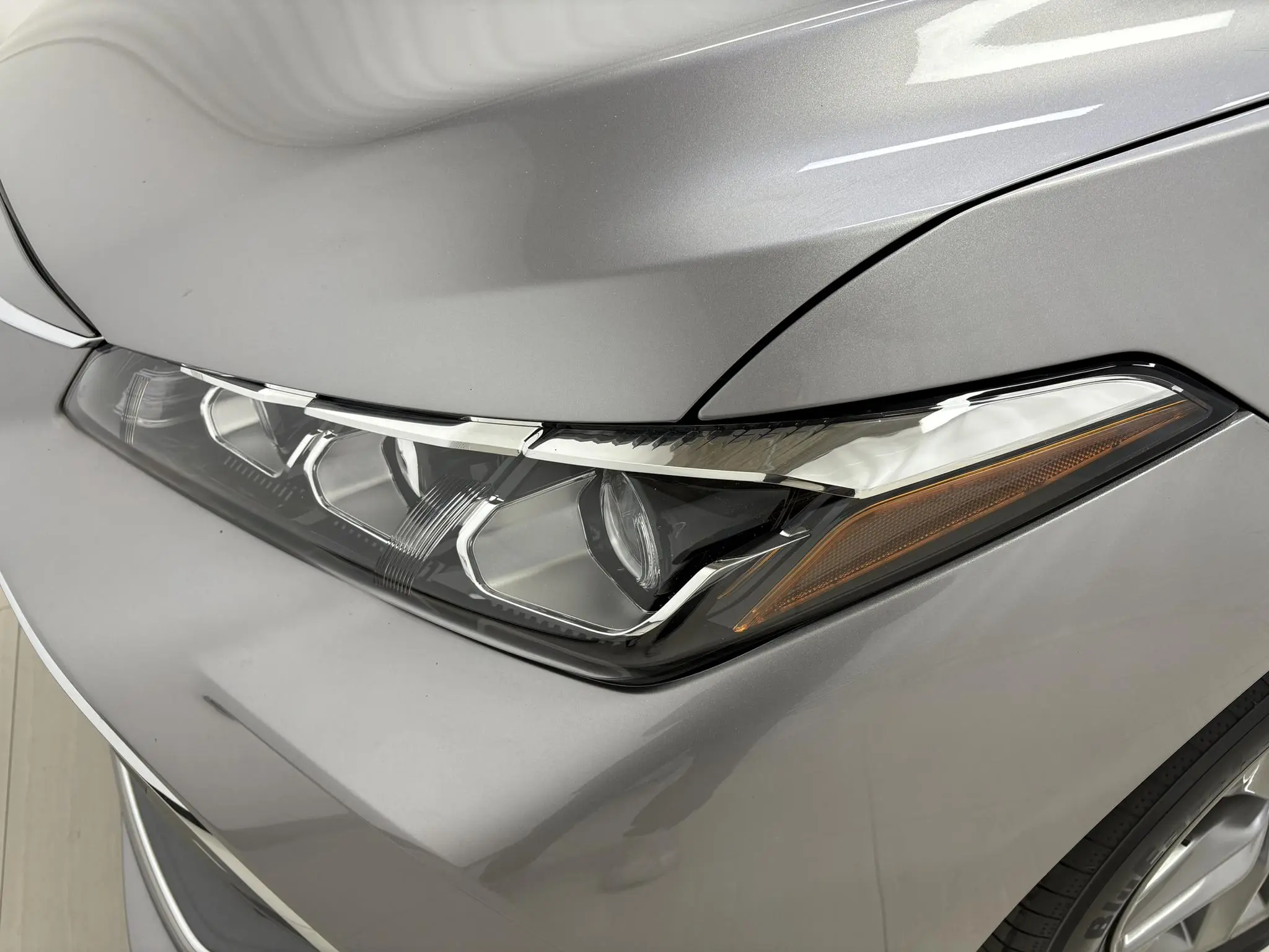 TOYOTA Asian dragon 2.0L Enterprising version Country VI
