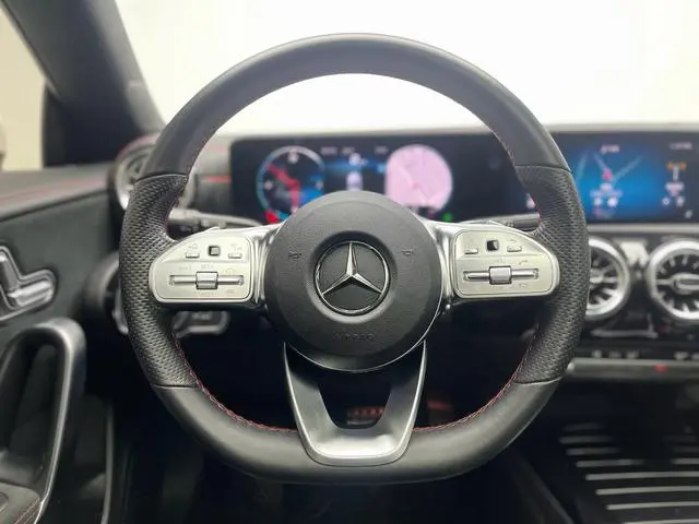 Mercedes-Benz Mercedes-Benz CLA CLA 200 five-door hunting sports car