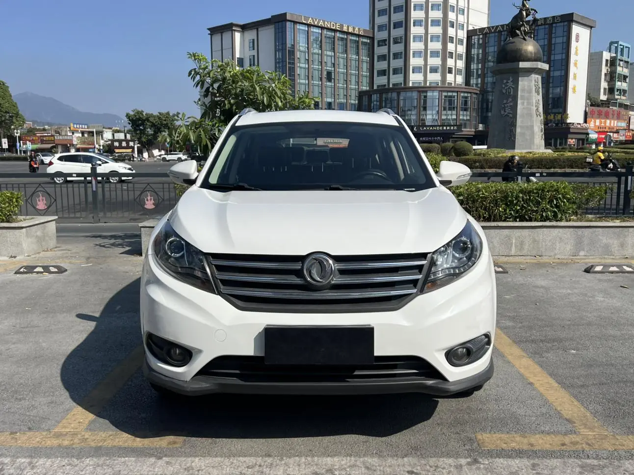 Dongfeng Fengguang Scenery 580 1.8L manual comfort type