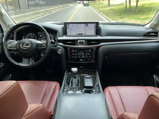 Lexus Lexus LX 570 Premium Deluxe Edition