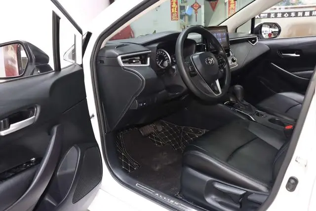 TOYOTA Asian lion 2.0L Deluxe Edition