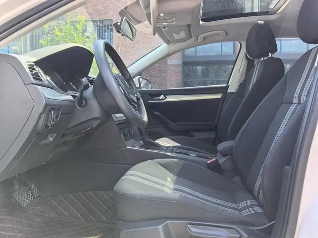 Volkswagen Lingdu 230TSI DSG Fashion Edition