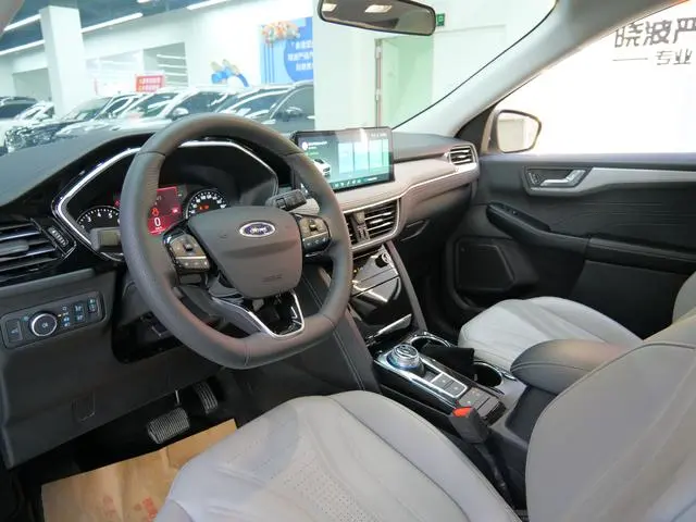 Ford Ruiji EcoBoost 245 two-wheel drive Yaoxiang model
