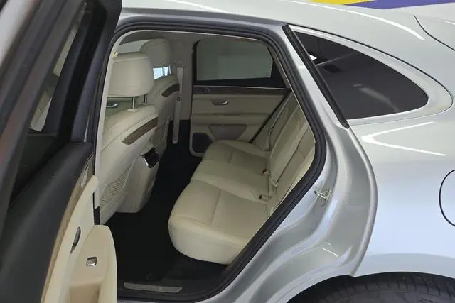 AITO Ask the world M5 Extended range four-wheel drive performance version