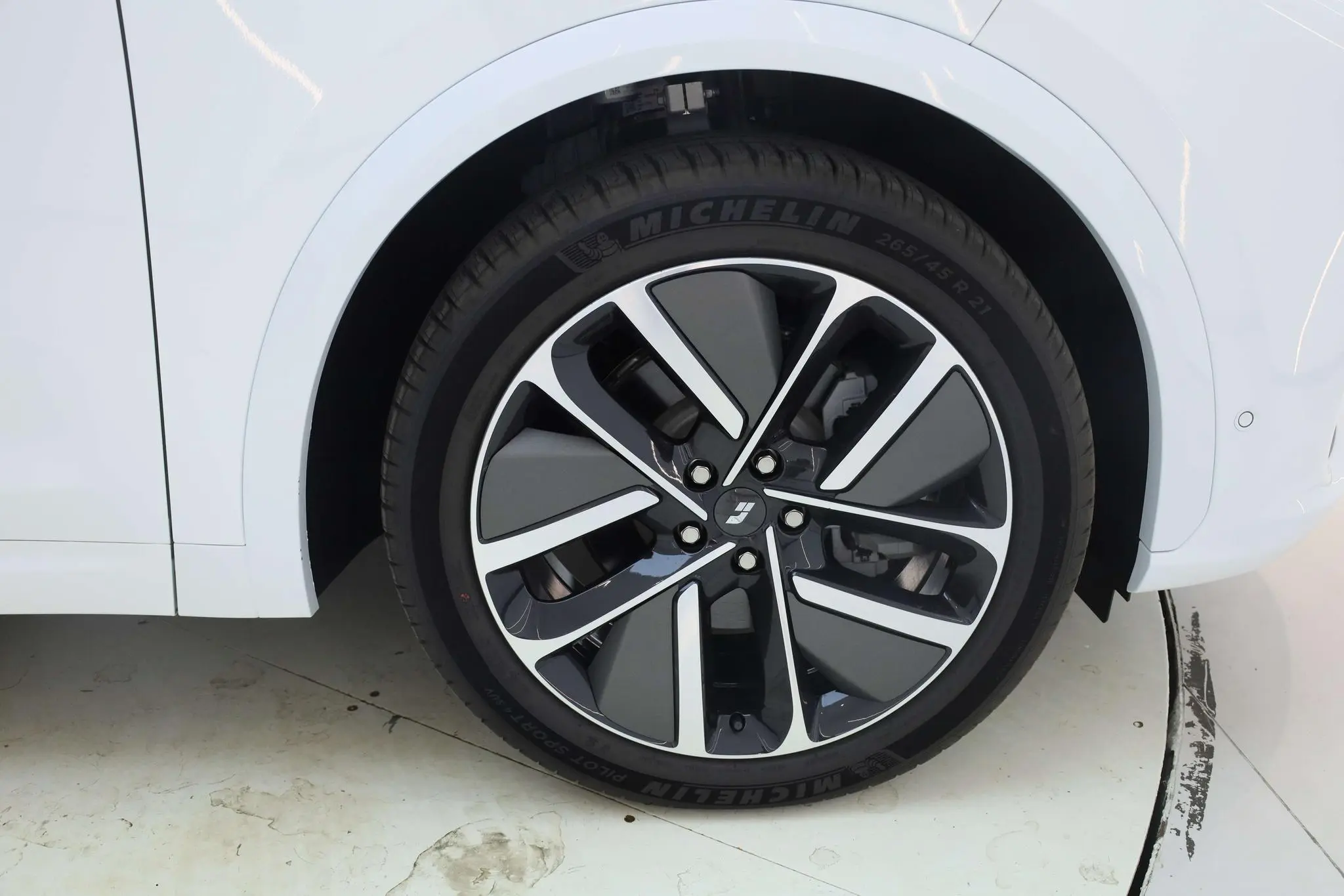 Li Auto Ideal L7 Ultra version