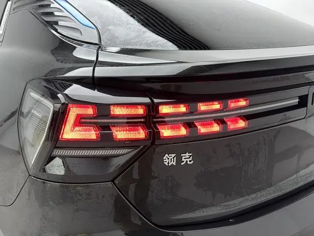 LYNK & CO Lynk 05 2.0TD two-wheel drive Halo