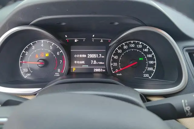 Chevrolet Cruze 320 automatic Enjoy Skylight version