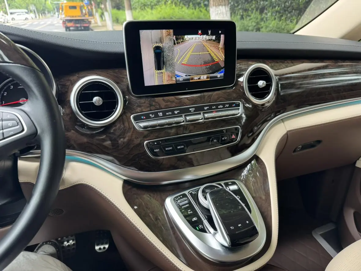 Mercedes-Benz Mercedes-Benz V-class V 260 Premium Edition Country VI