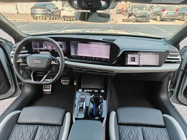 Audi Audi A5L 2.0T sports version quattro