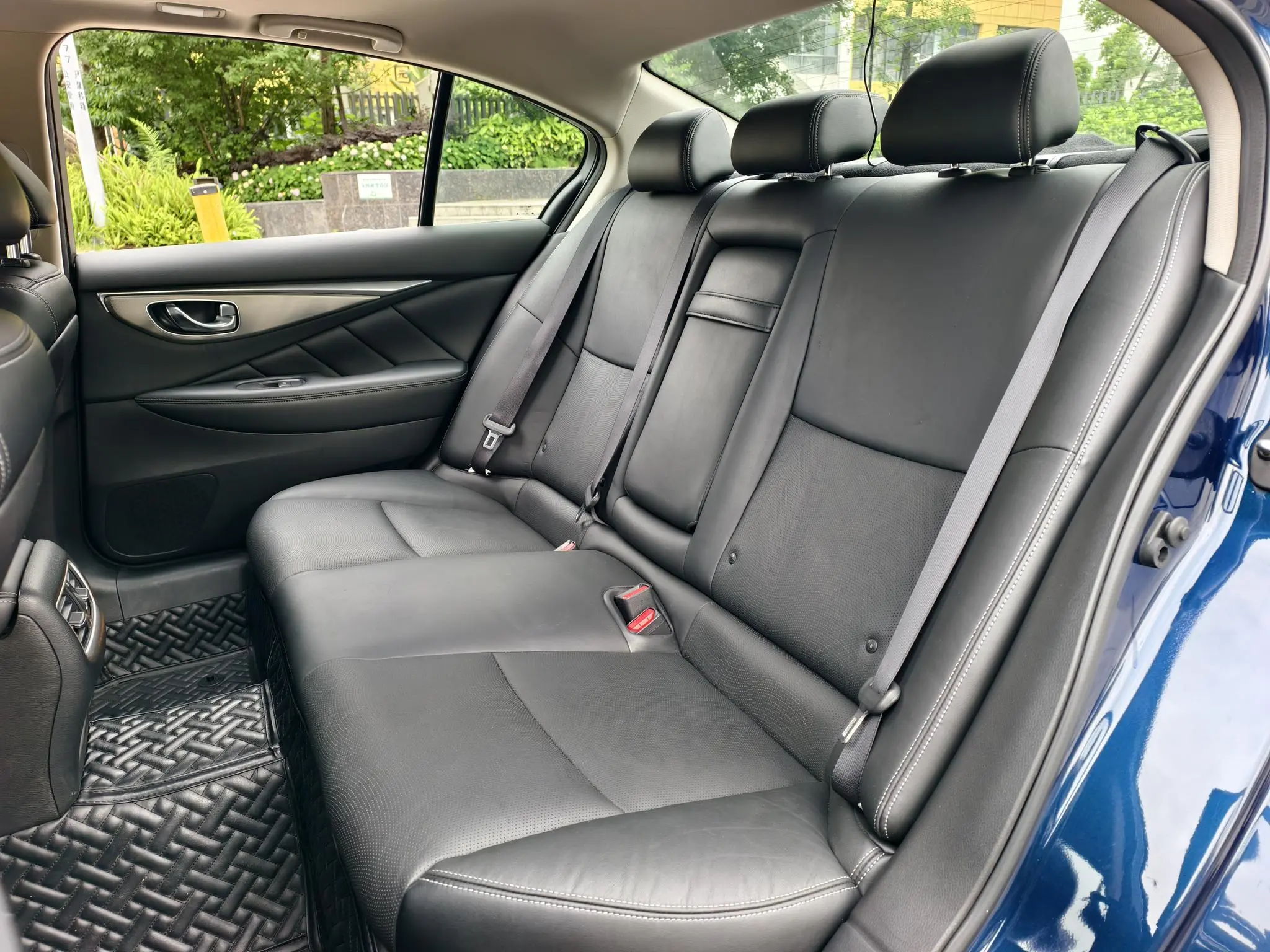 Infiniti Infiniti Q50L 2.0T Premium Version Country VI