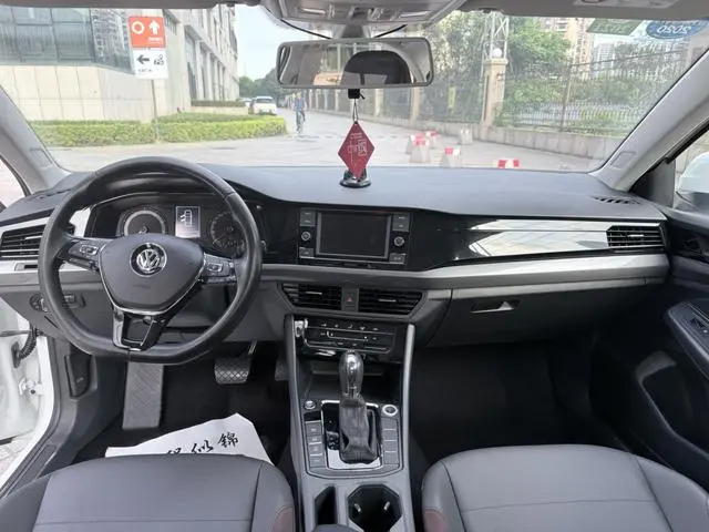 Volkswagen Bora 280TSI DSG Elite type