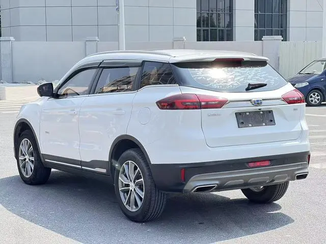 Geely Boyue 1.8TD automatic two-wheel drive Zhizun type 4G connected version