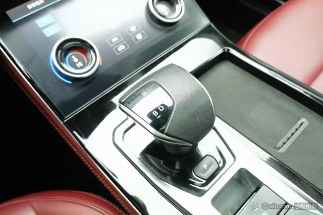 Chery Jetour Jietu X70 C-DM 1.5TD DHT Voyage EDITION PRO