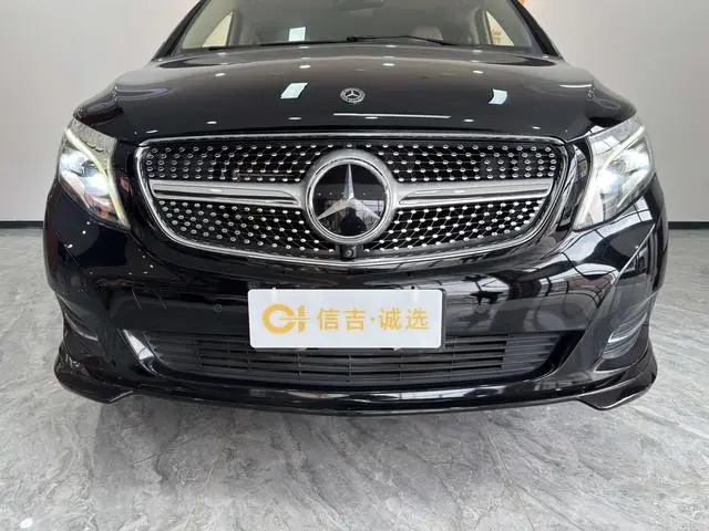 Mercedes-Benz Mercedes-Benz V-class V 260 Premium Edition Country VI