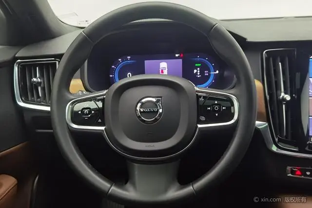 Volvo Volvo S90 PHEV T8 four-wheel drive long battery life Zhiyi Deluxe Edition