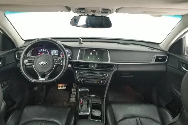 Kia Kia K5 1.6T automatic LUX