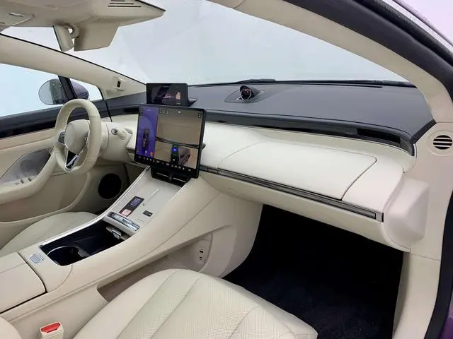 LUXEED Wisdom World S7 Ultra four-wheel drive sports edition