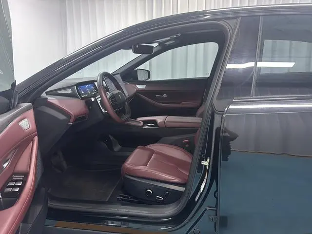 Shenlan Deepal Dark blue SL03 1200 extended range version