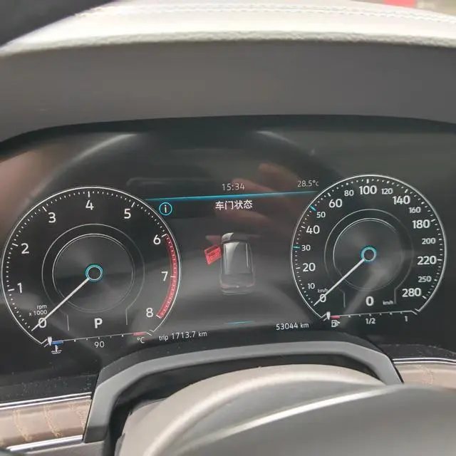 Volkswagen Touareg 3.0 TSI Ruixiang Edition Classic Sports Suit