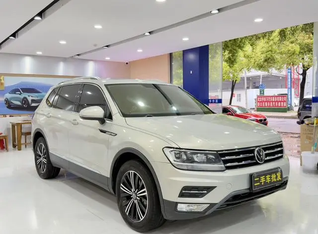 Volkswagen Tiguan L 330TSI automatic two-wheel drive Smart edition