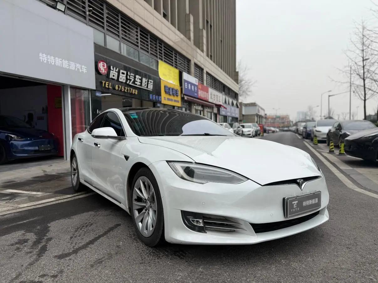 Tesla Model S 90D