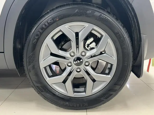 Kia Setus 1.5L IVT Deluxe Edition