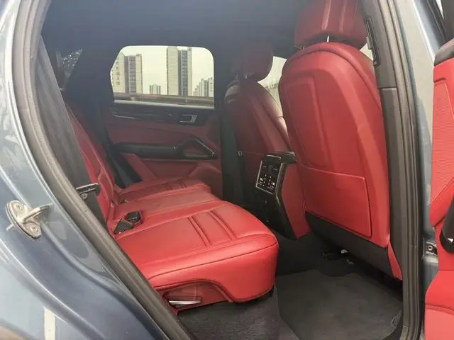 Porsche Cayenne E-Hybrid Cayenne E-Hybrid 2.0T