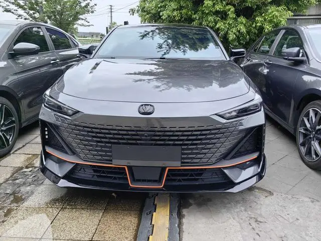 Changan Changan UNI-V 1.5T Sports version