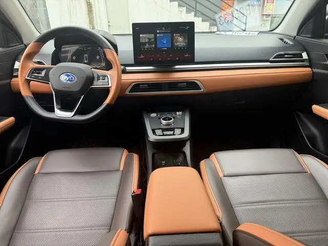 BYD BYD e2 Luxury