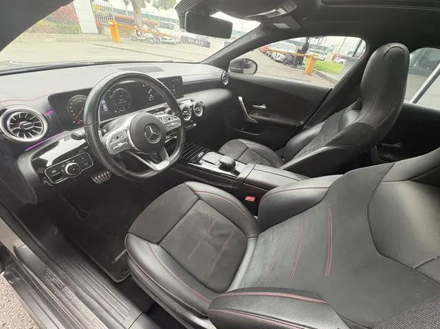 Mercedes-Benz Mercedes-Benz CLA CLA 200 four-door coupe