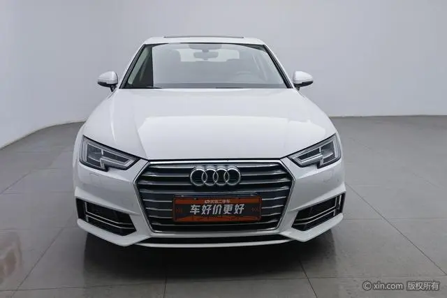 Audi Audi A4L 30th anniversary type 40 TFSI sports type