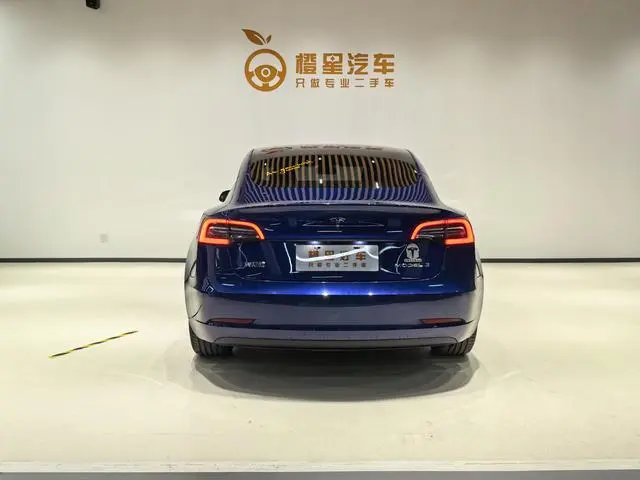 Tesla Model 3 Upgraded version of standard battery life rear drive