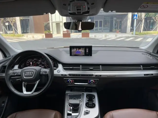 Audi Audi Q7 45 TFSI S line sporty
