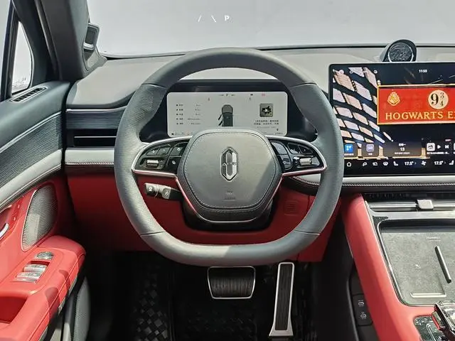 AITO Ask the world M5 Extended range Max RS four-wheel drive high-end smart driving version