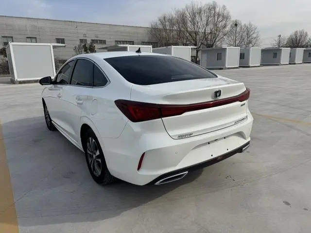 Changan Yidong PLUS 1.4T DCT High Energy Version