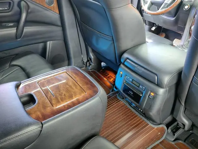 Infiniti Infiniti QX80 5.6L 4WD