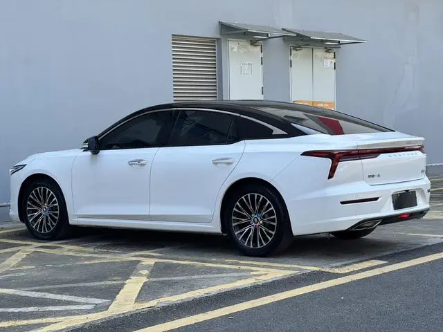 FAW Pentium B70 The third generation 1.5T automatic enjoyment type