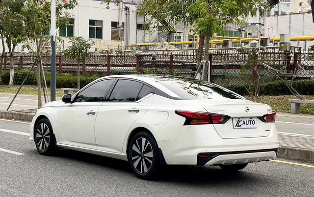 Nissan Teana 2.0 L XL Comfort Edition