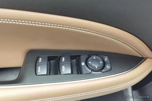 Buick Regal 20T Elite Country V