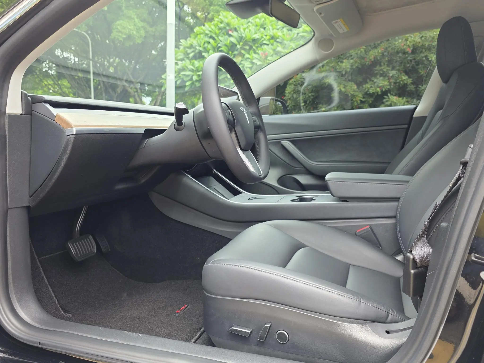 Tesla Model 3 Facelift standard battery life rear drive upgraded version